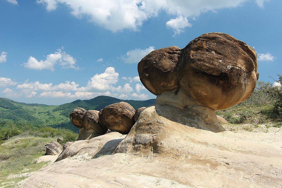 Naturaleza piedras que crecen 3