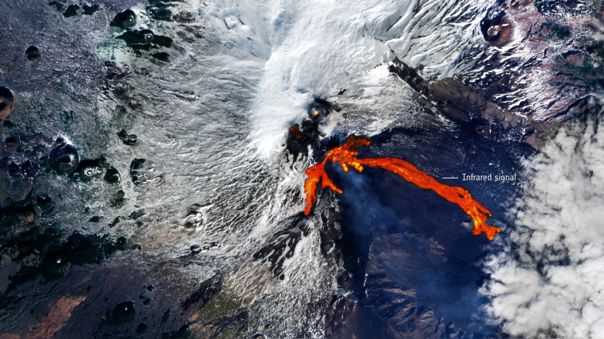 Tendencias rios de lava vistos desde el espacio 1