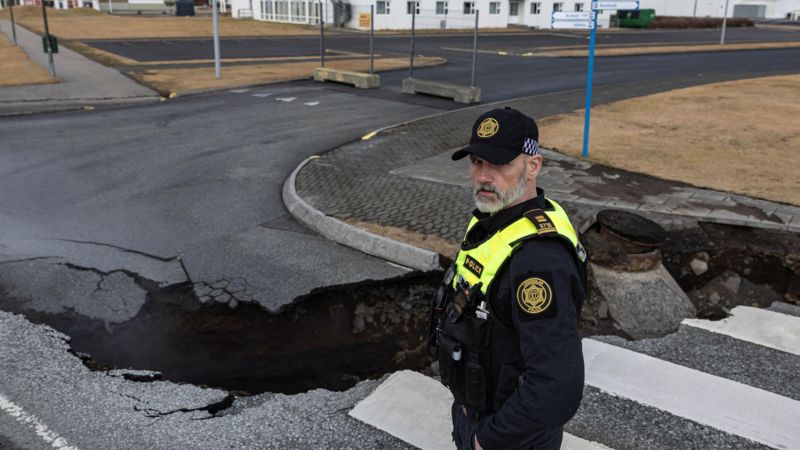 Naturaleza el pueblo de islandia que se hunde 1