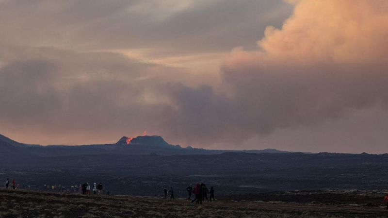 Naturaleza el volcan bebe que surgio en islandia 3