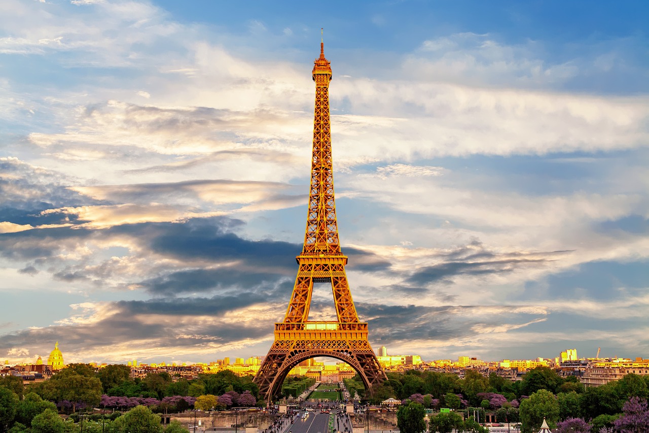 Curiosidades la torre eiffel varia su altura segun la temperatura 1