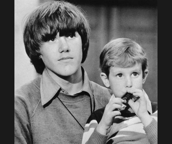 En la madrugada del 2 de marzo de 1980, dos niños desaparecidos llegaron juntos a una comisaría de California