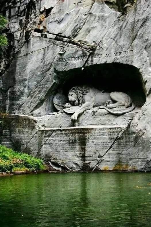 El León de Lucerna es uno de los monumentos más conmovedores de Europa