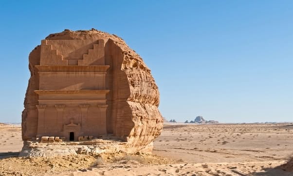 En medio del desierto saudí se alza un monumento que durante siglos fue evitado