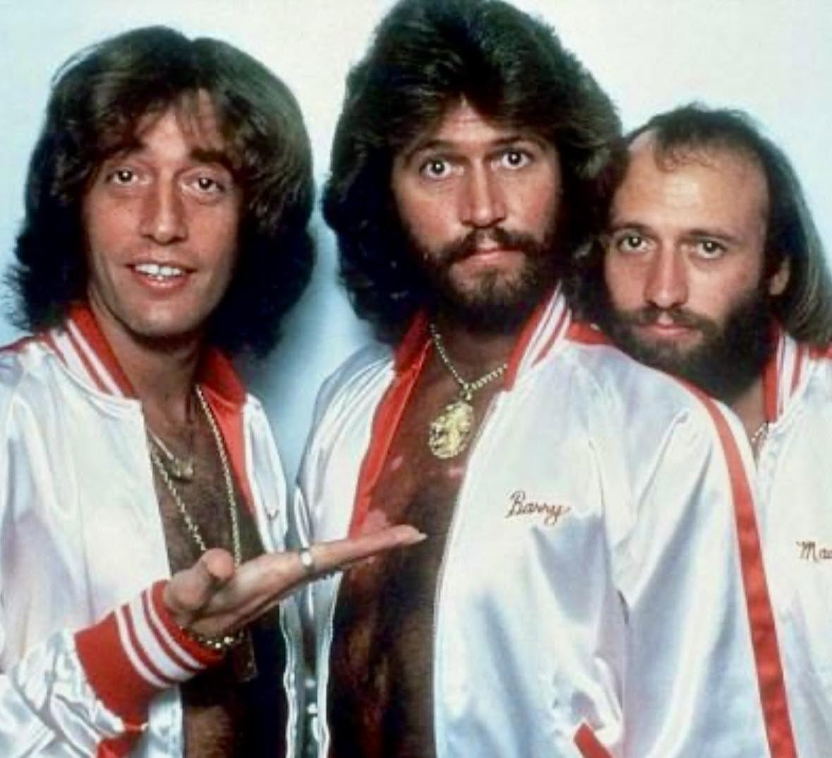La icónica canción "Stayin' Alive" de los Bee Gees ha encontrado un uso inesperado en el ámbito de la medicina, particularmente en la capacitación...
