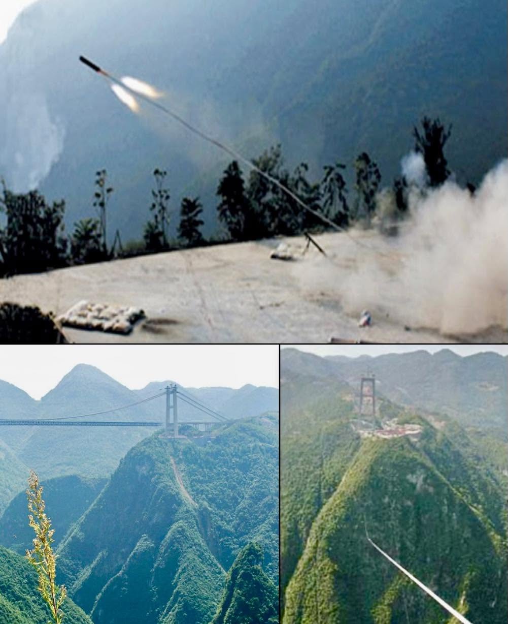 ¿Te has preguntado alguna vez cómo hacen para llevar un cable de un extremo al otro de un valle o una montaña en la construcción de un puente