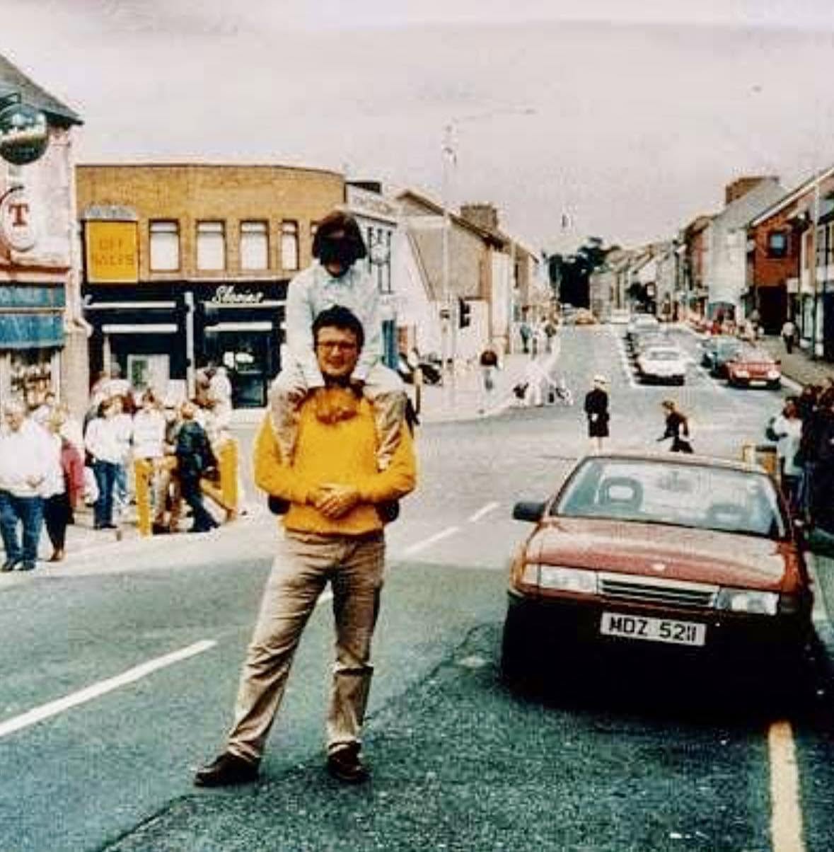 El 15 de agosto de 2026, Omagh, un tranquilo pueblo en el condado de Tyrone, Irlanda del Norte, se convirtió en escenario de una de las tragedias má...