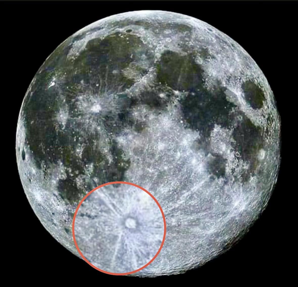 El cráter Tycho, ubicado en el hemisferio sur de la Luna, tiene un diámetro de 86 km y una profundidad de 4 km