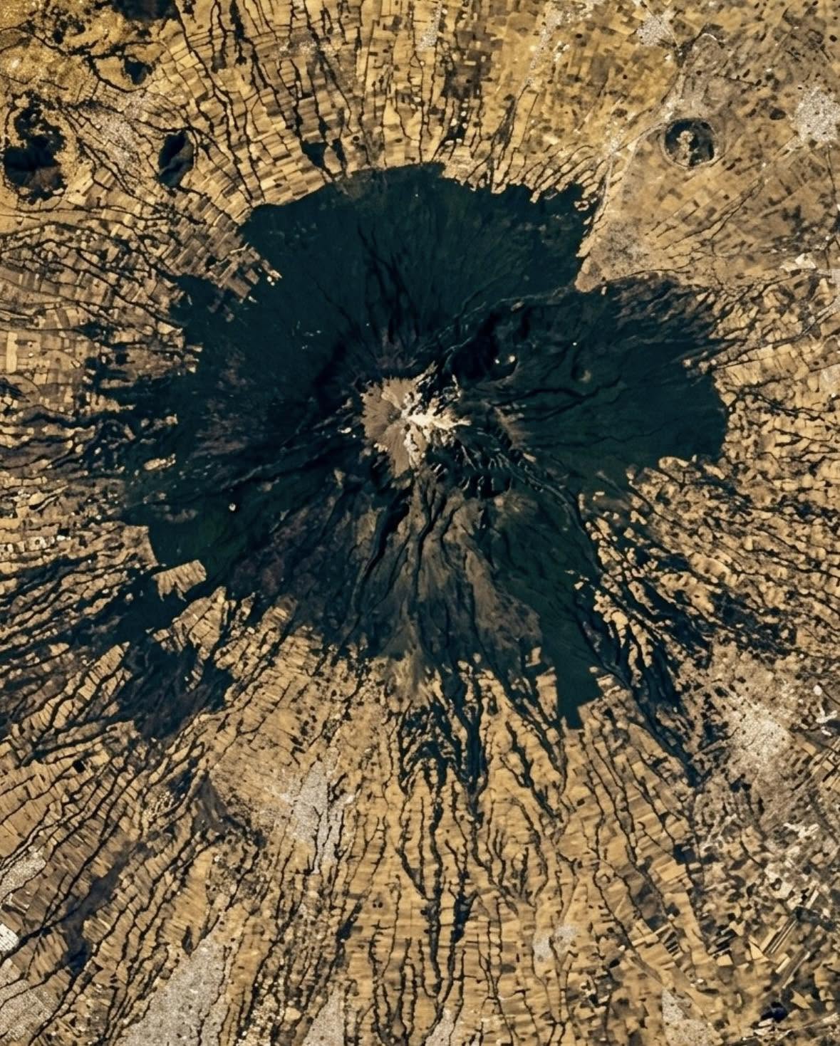 Contemplar la inmensidad de La Malinche desde el espacio nos recuerda que la Tierra tiene sus propios archivos grabados en piedra