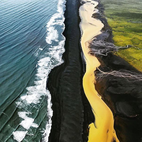 En Islandia existe un lugar donde el paisaje parece dividido en cuatro mundos