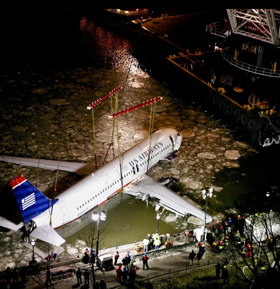 Quince años después, estas tres imágenes siguen contando la historia más impactante de la aviación moderna