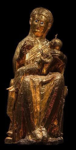 La Virgen Dorada de Essen es una escultura de la Virgen María con el Niño Jesús, creada alrededor del año 980 durante el período otoniano