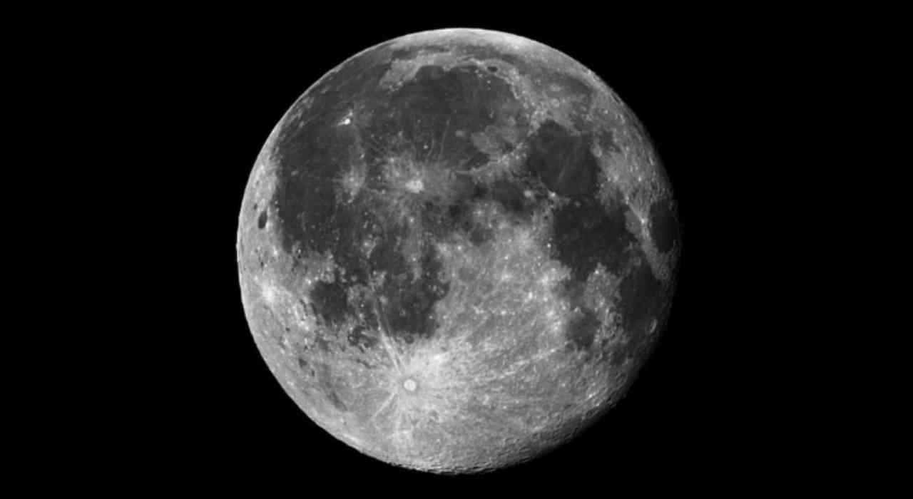 🌋 Descubre los volcanes dormidos de la Luna: un viaje al pasado geológico lunar