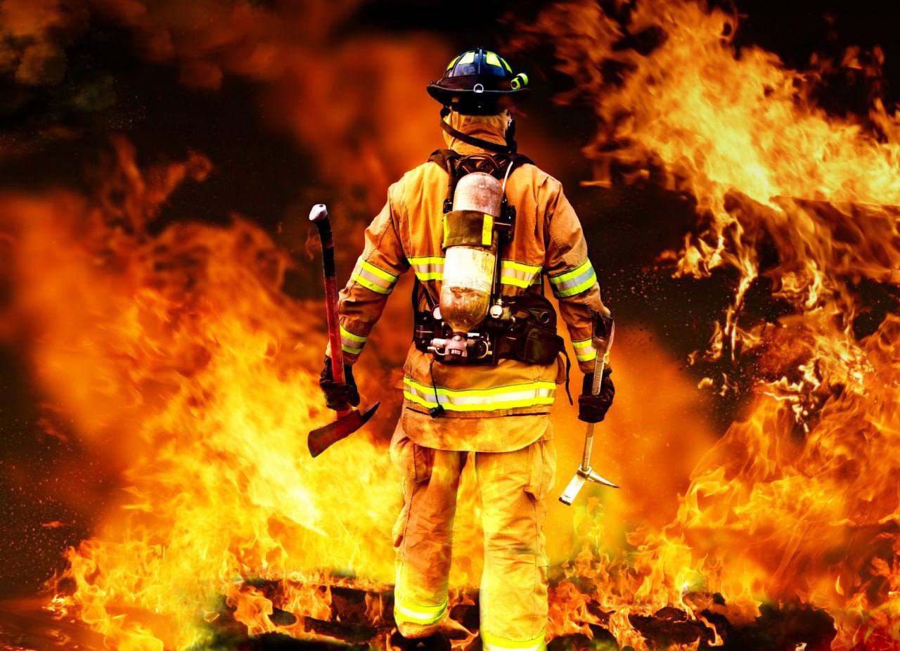Ropa de bomberos: resiste 1200°C más que el oro fundido