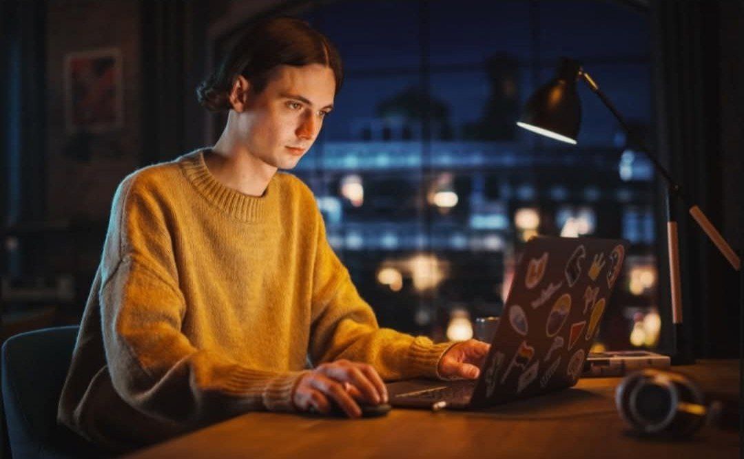 Nocturnos superan a madrugadores en inteligencia, según estudio de 26.000 personas