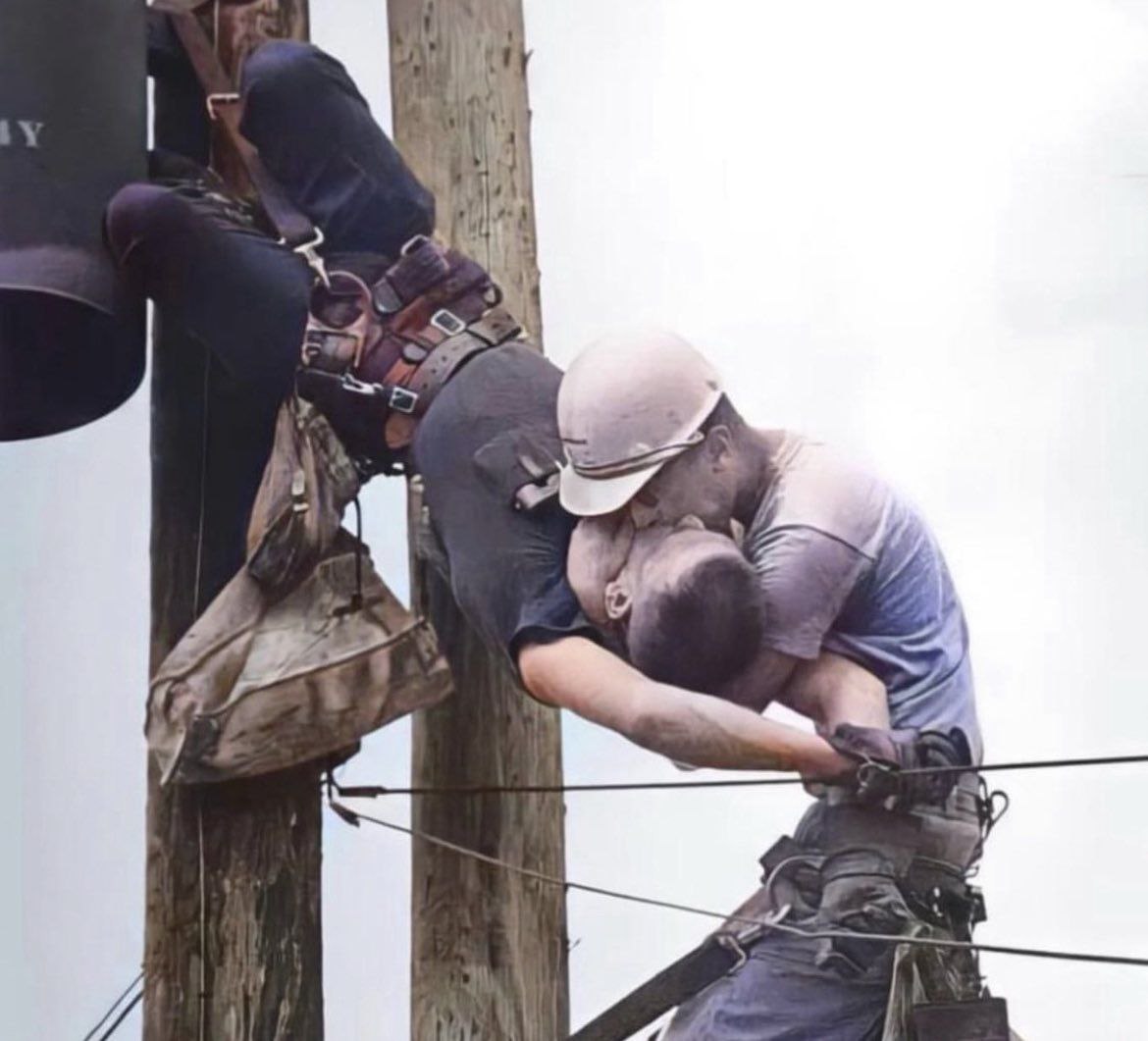 El Beso de la Vida: La increíble historia del liniero que revivió a su compañero electrocutado