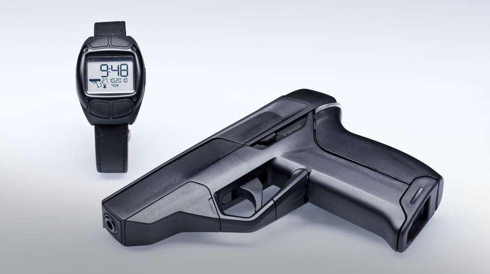 Armatix Smart System iP1: la pistola inteligente que solo se activa con un reloj autorizado