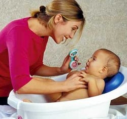 How To Choose Baby Bath Products & Baby Bath Accessories